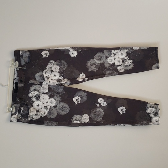 J Brand Jeans Womens sz 31 Mid-Rise Floral Crop Fleur Noir Black Roses Pant